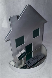 Brushed aluminium and printed glass House