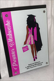 Wall plaque graduation pink